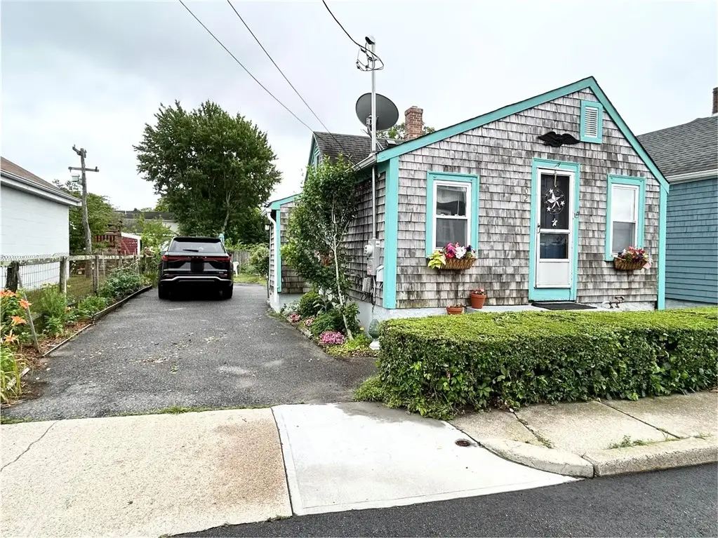 302 State Street, Bristol, RI 02809 - #1