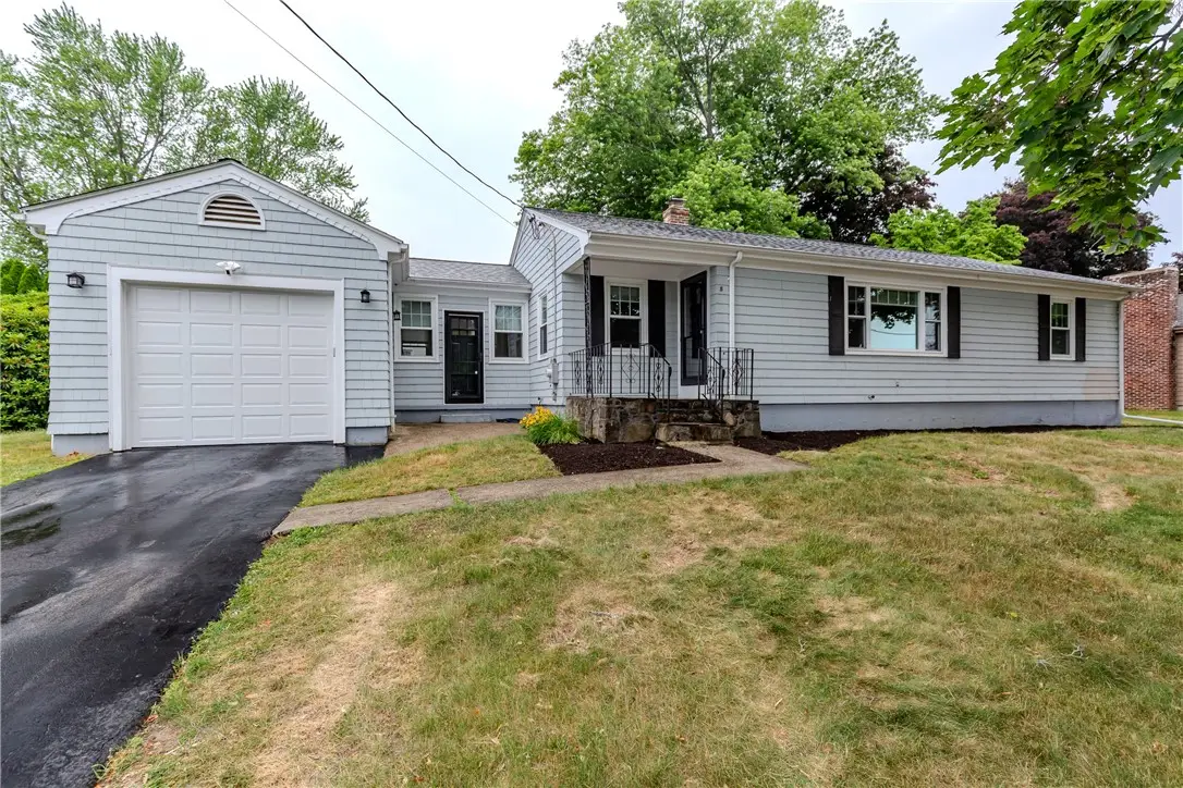 8 Barnes Street, Smithfield, RI 02828 - #1