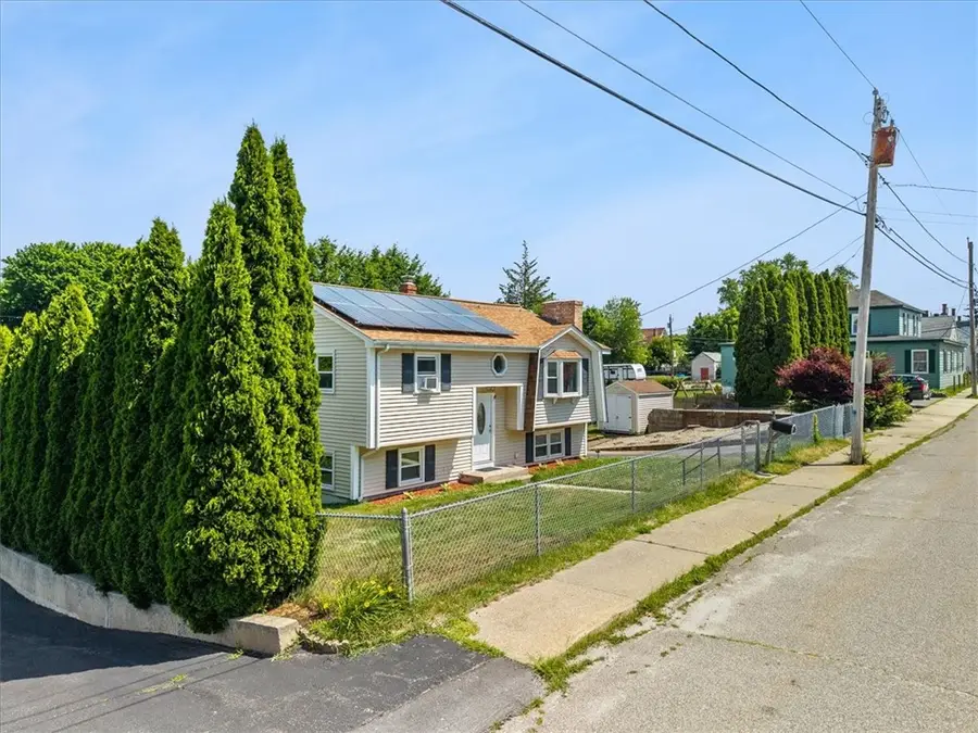 38 County Street, Blackstone, MA 01504 - #3