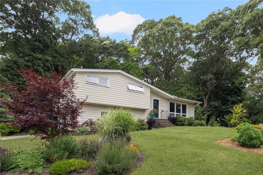 10 Guzeika Road, North Kingstown, RI 02852 - #3
