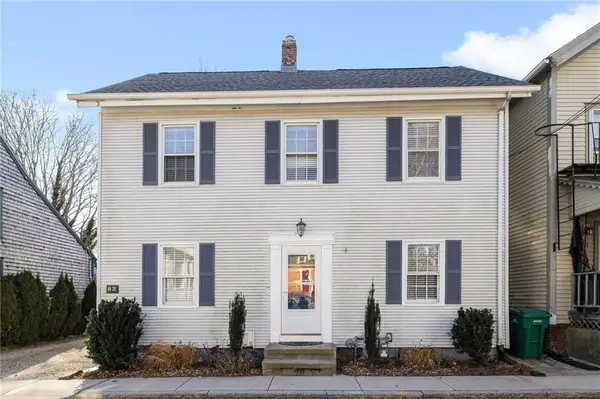 82 Burnside Avenue, Newport, RI 02840