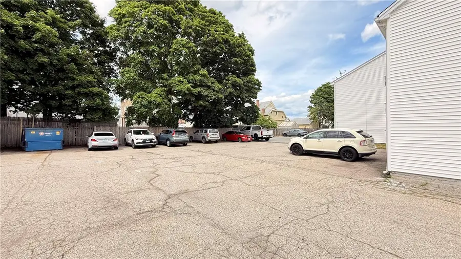 10 Saratoga Avenue, Pawtucket, RI 02861 - #3