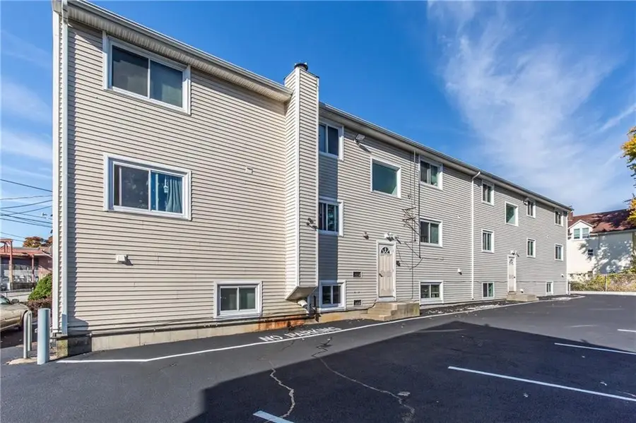 9 Melton Street, Pawtucket, RI 02860 - #3