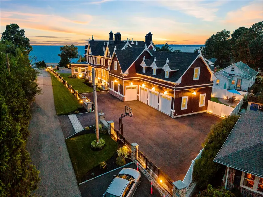 32 Lorraine Street, Barrington, RI 02806 - #3