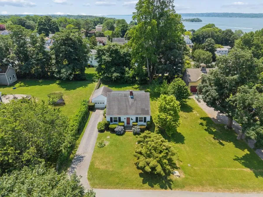 83 South Avenue, Tiverton, RI 02878 - #3