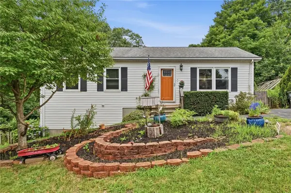 37 Crestwood Drive, West Warwick, RI 02893