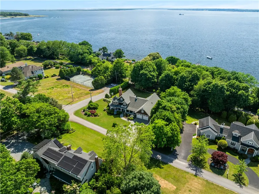 19 Ledge Road, Bristol, RI 02809 - #3