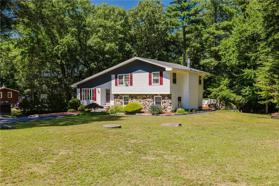 22 Oakview Terrace, Glocester, RI 02857 - #2