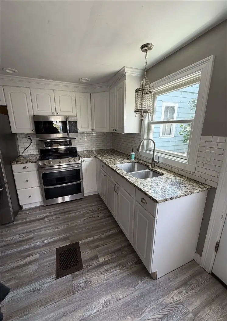 2 Prescott Place, Newport, RI 02840 - #1
