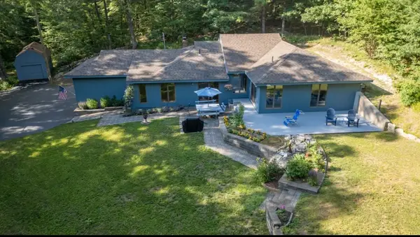 140 Burlingame Rd Road, Smithfield, RI 02917