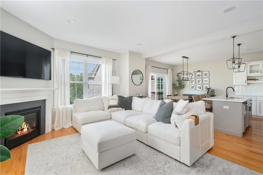 601 Hunting Hill Drive, Cumberland, RI 02864 - #2