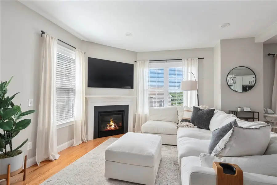 601 Hunting Hill Drive, Cumberland, RI 02864 - #3