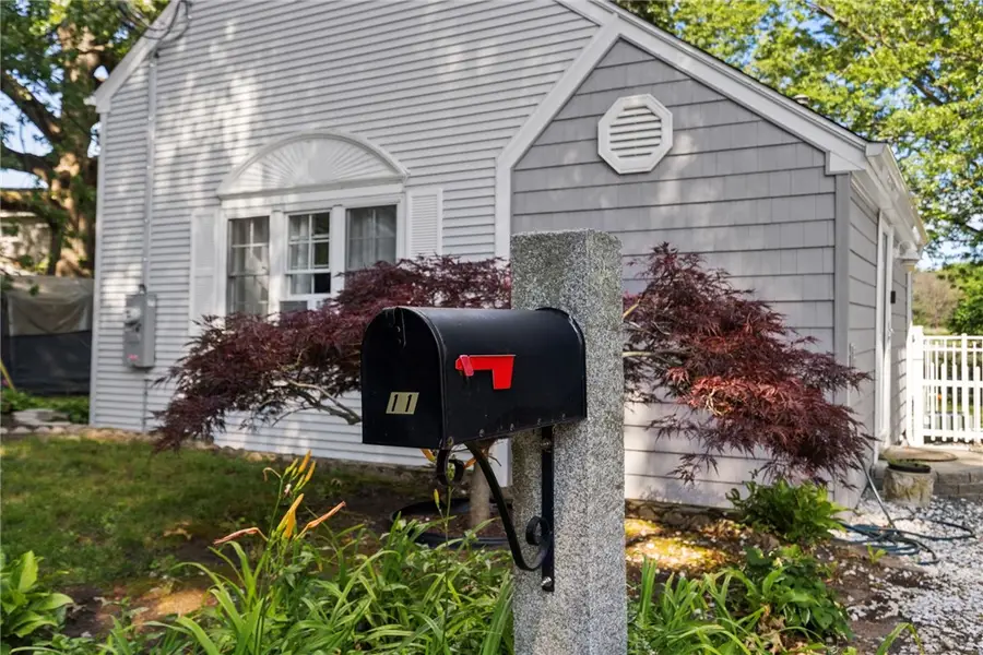 11 N Shore Street, Warwick, RI 02889 - #2