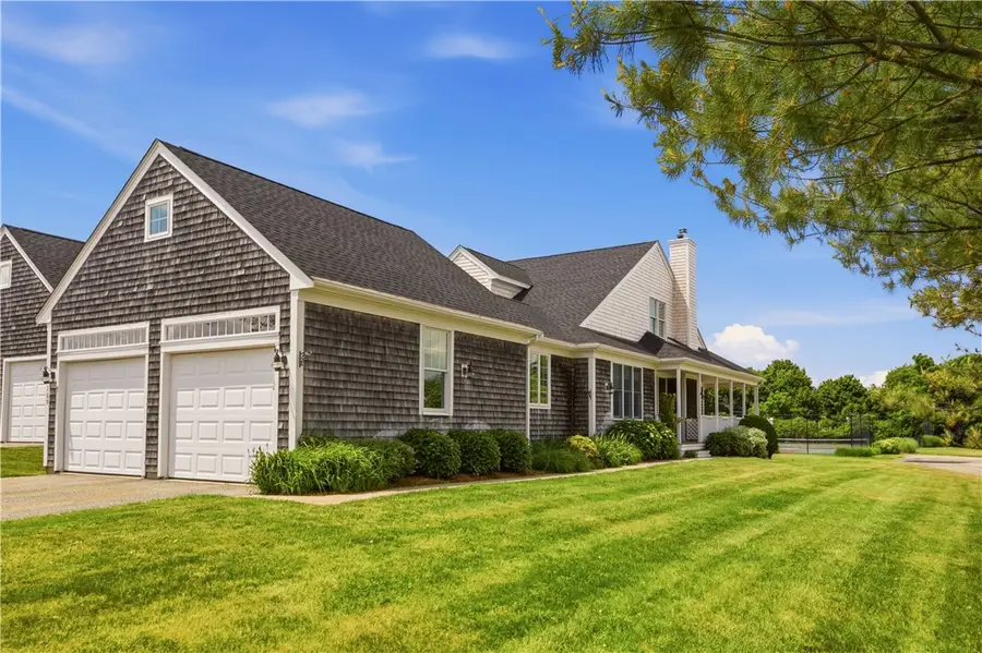 189 Ferry Landing Circle, Portsmouth, RI 02871 - #2