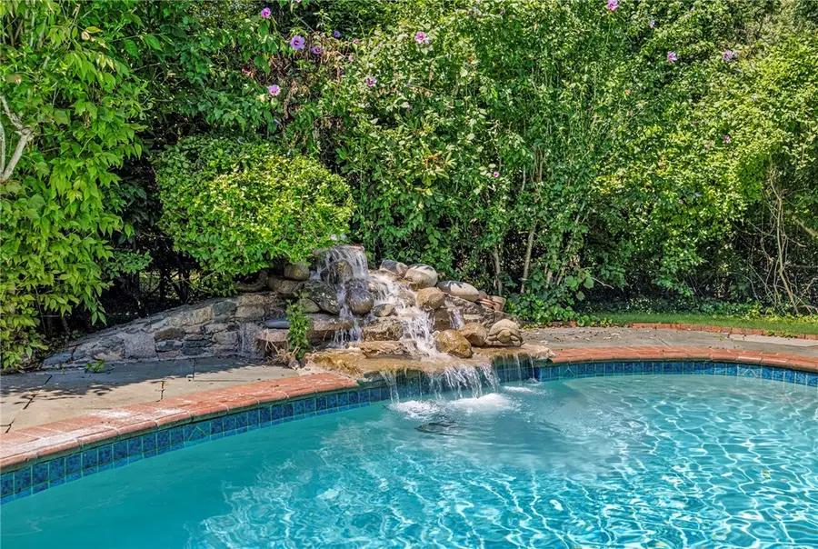 360 Rumstick Road, Barrington, RI 02806 - #3
