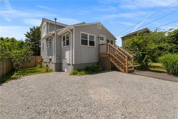 11 Saint Claire Avenue, Warwick, RI 02889
