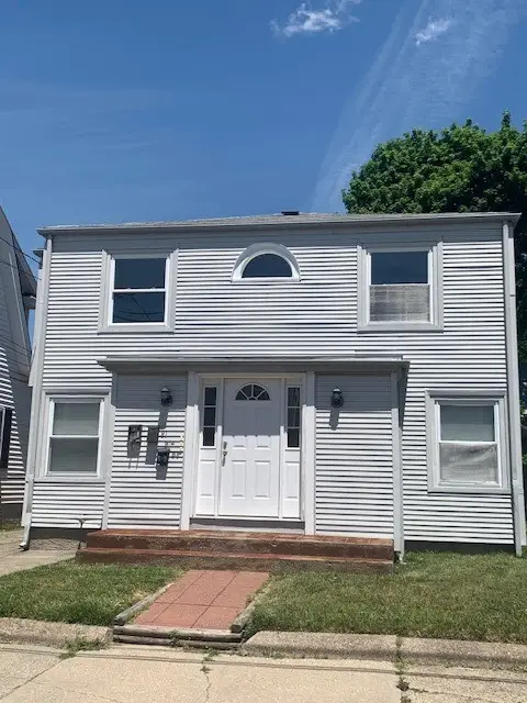 91 Sterling Street, Pawtucket, RI 02860