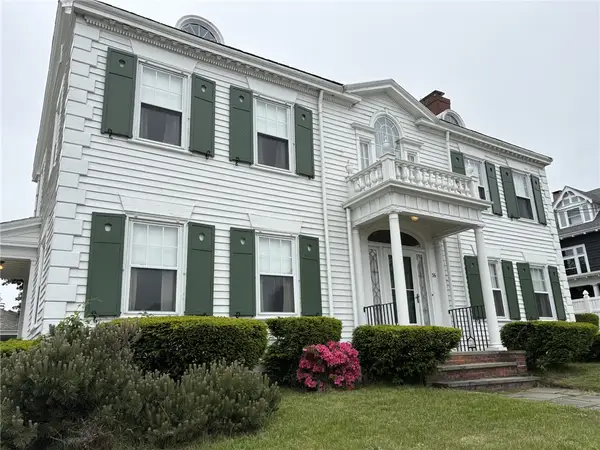 36 Underwood Drive, Pawtucket, RI 02860