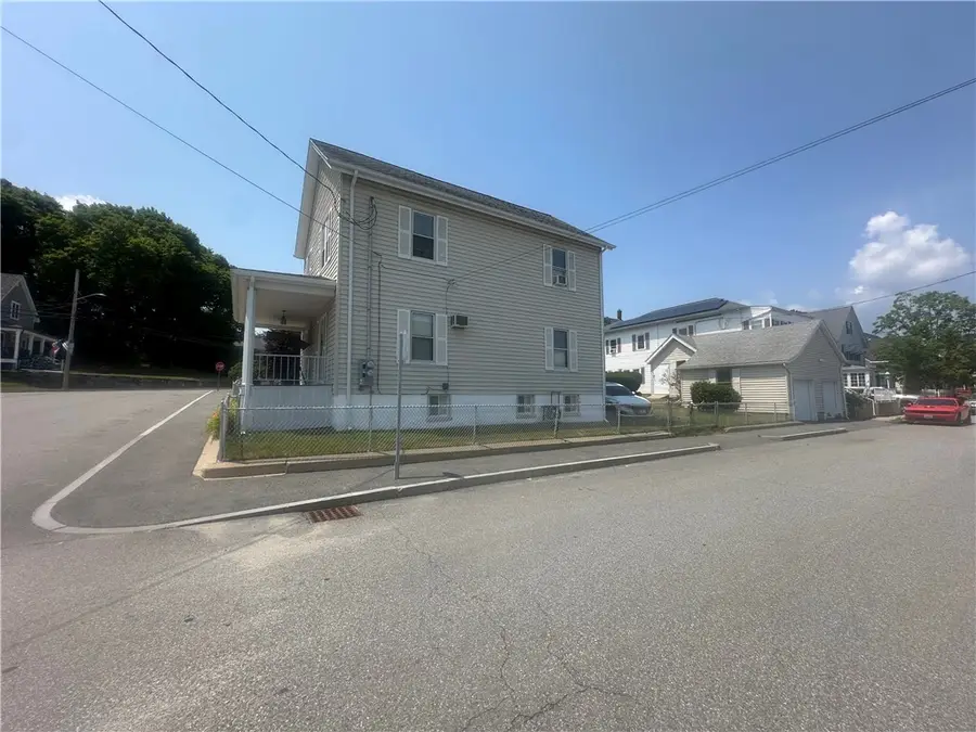 105 Winter Street, Lincoln, RI 02838 - #3
