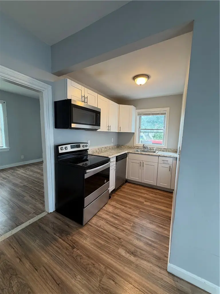 207 Pawtucket Avenue, Pawtucket, RI 02860 - #3