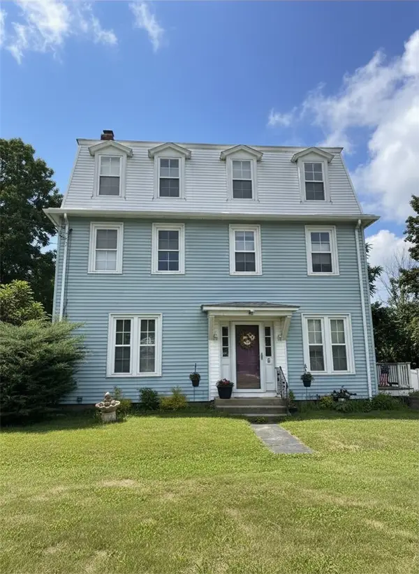 681 Putnam Pike, Smithfield, RI 02828