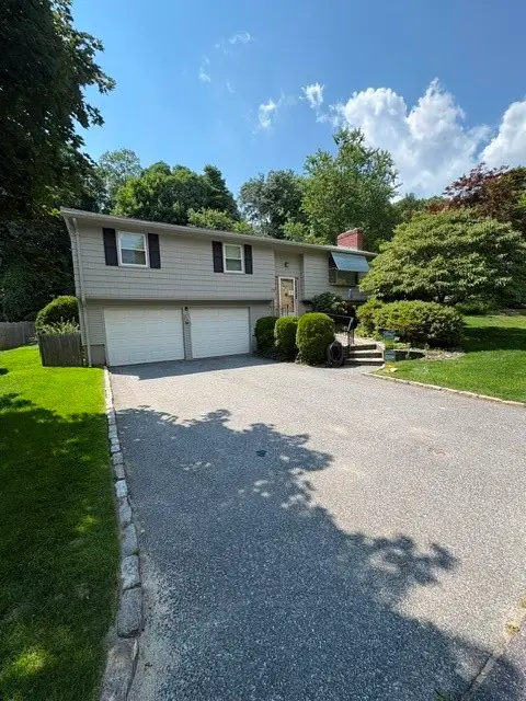 175 Birkshire Drive, Warwick, RI 02886