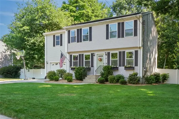 10 Loggers Run, West Warwick, RI 02893
