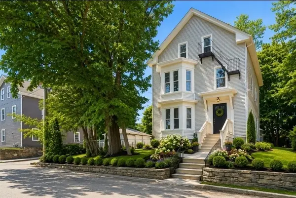 266 First Avenue, Woonsocket, RI 02895