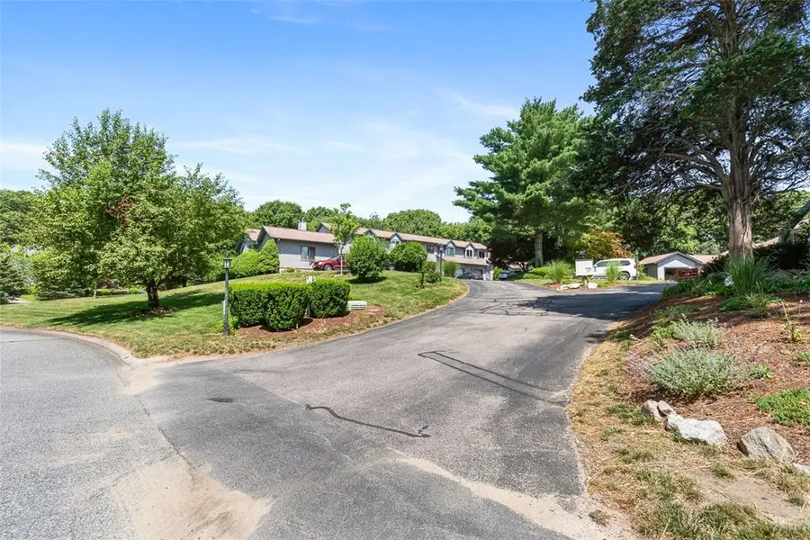 8 Acorn Court #E2, South Kingstown, RI 02879 - #3