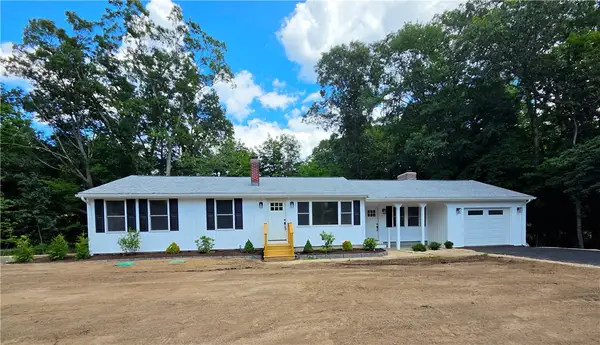 513 Knotty Oak Road, Coventry, RI 02816