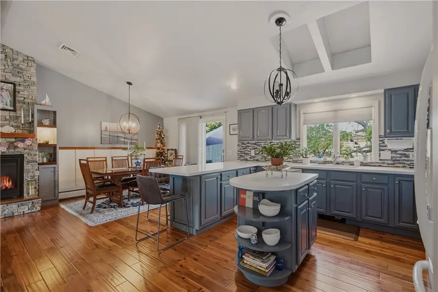 11 Carol Avenue, Bristol, RI 02809 - #2