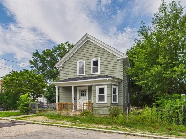 13 Clyde Street, Providence, RI 02908