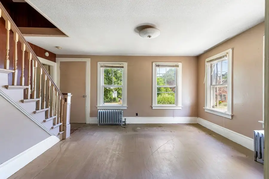 18 Austin Street, South Kingstown, RI 02879 - #2
