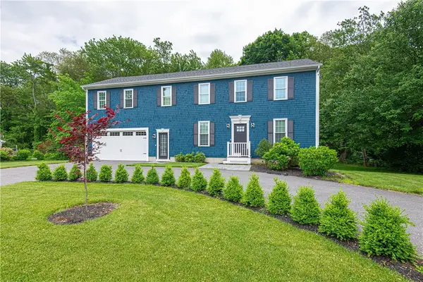 34 Washington Road, Barrington, RI 02806
