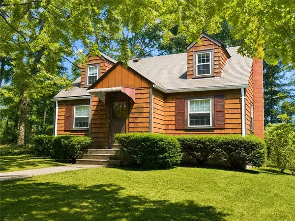 31 Eisenhower Street, Coventry, RI 02816