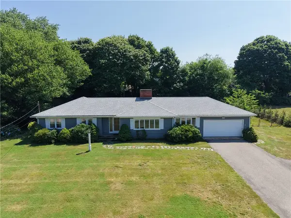 8 Wabasso Terrace, Middletown, RI 02842