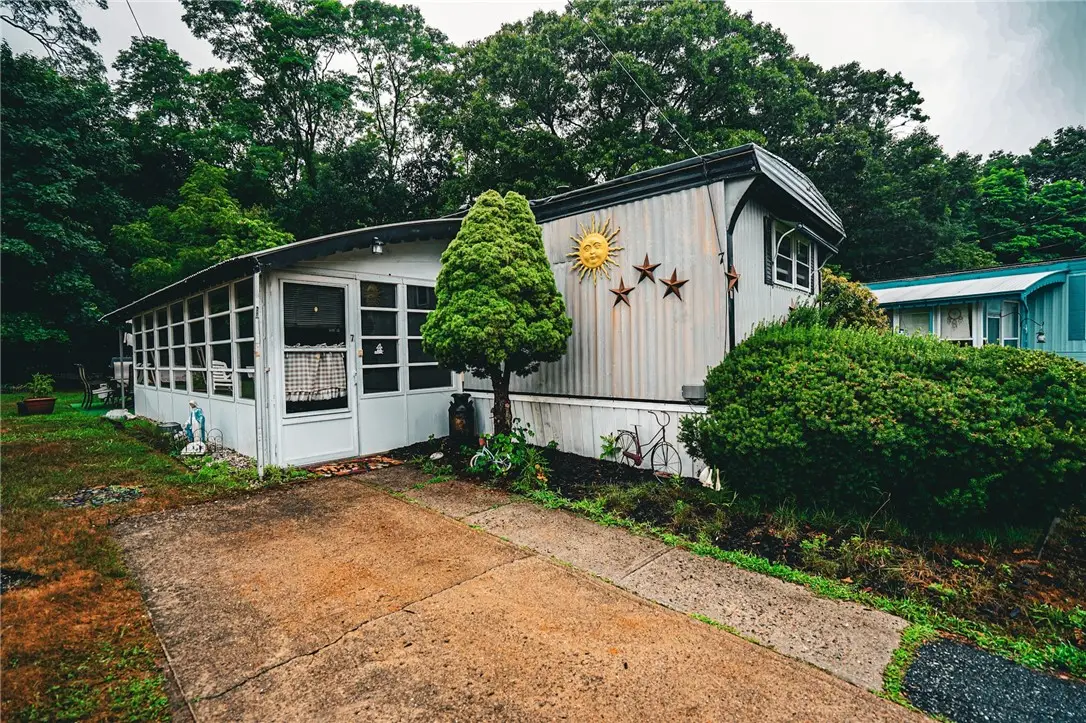 979 Tollgate Road, Warwick, RI 02886 - #1