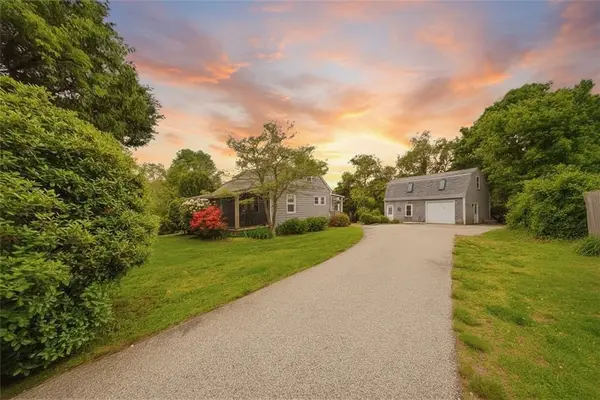 15 Kardway Street, South Kingstown, RI 02879