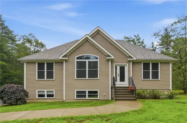 70 Tripps Corner Road, Exeter, RI 02822