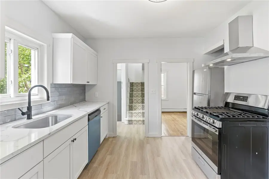35 Lawrence Street, Providence, RI 02909 - #3