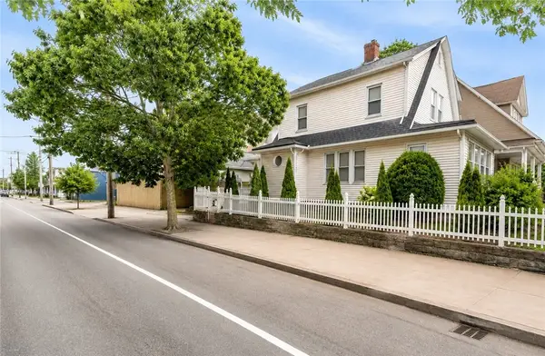 912 Narragansett Boulevard, Providence, RI 02905