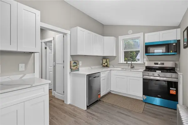 91 Ash Street, Warwick, RI 02888