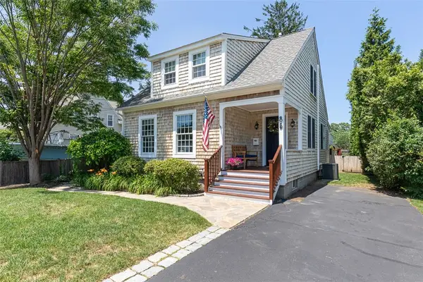 85 Highland Avenue, Barrington, RI 02806
