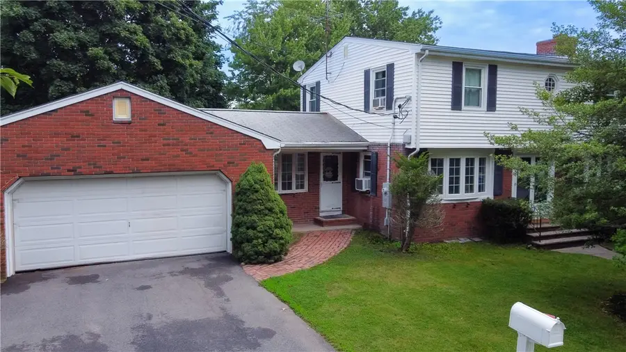 442 Eastview Avenue, Somerset, MA 02726 - #2