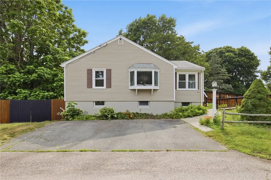 3 Wabasso Terrace, Middletown, RI 02842 - #3