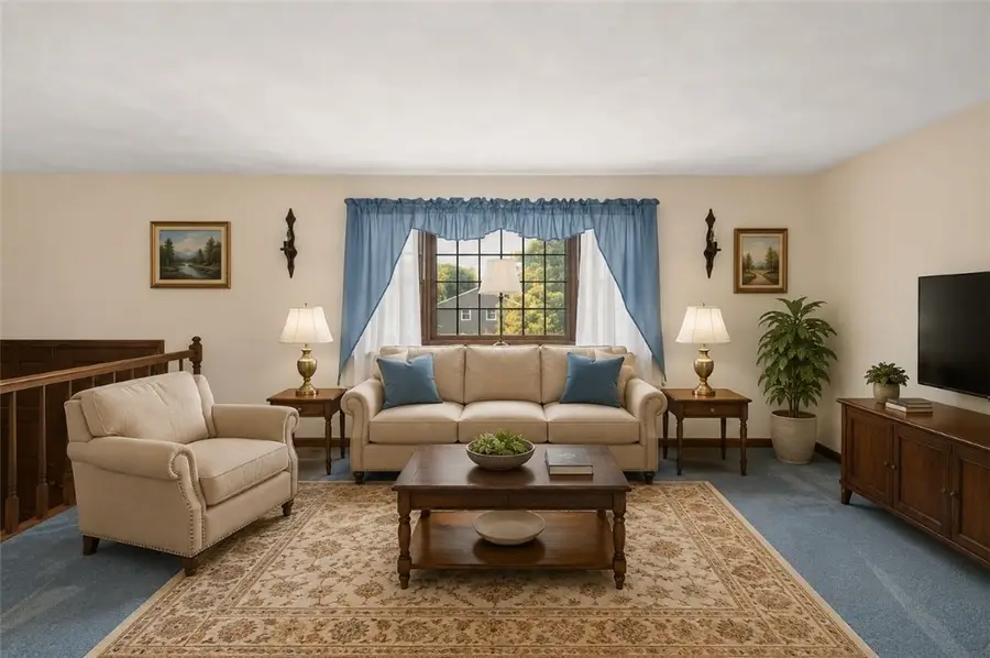 18 Fawn Lane, West Warwick, RI 02893 - #3