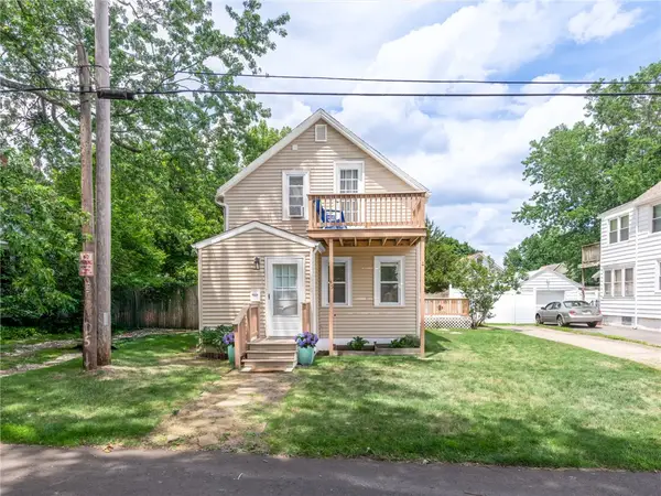 45 Van Zandt Avenue, Warwick, RI 02889