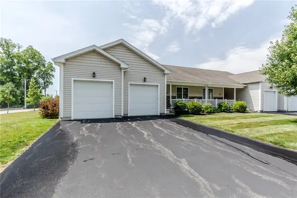 11 Morgan Lane #A, Smithfield, RI 02917