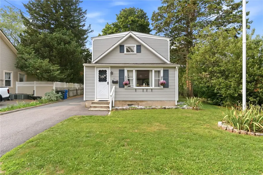 34 Platt Street, Bristol, RI 02809 - #2