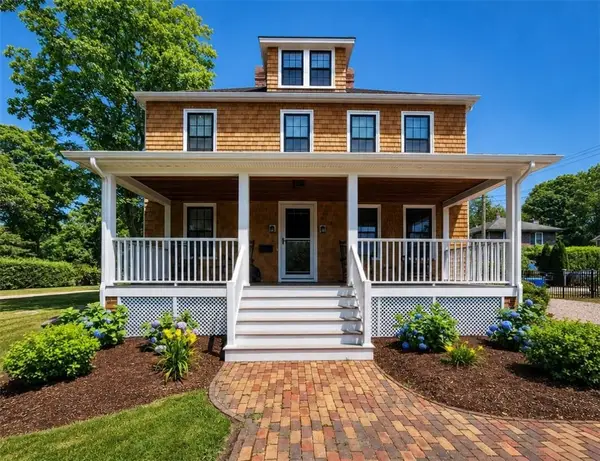 30 Gibson Avenue, Narragansett, RI 02882